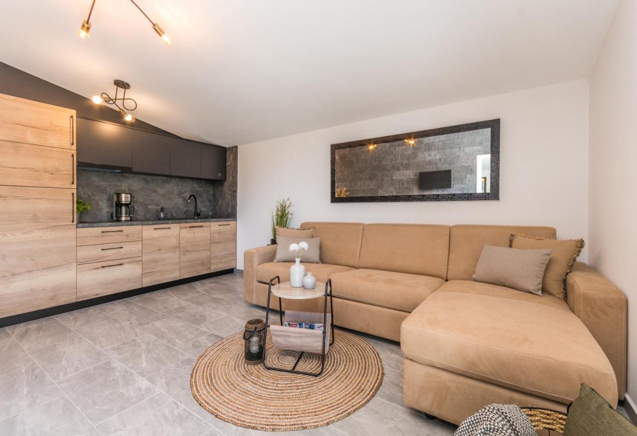 Marilu Luxury Apartments Drage Eksteriør bilde